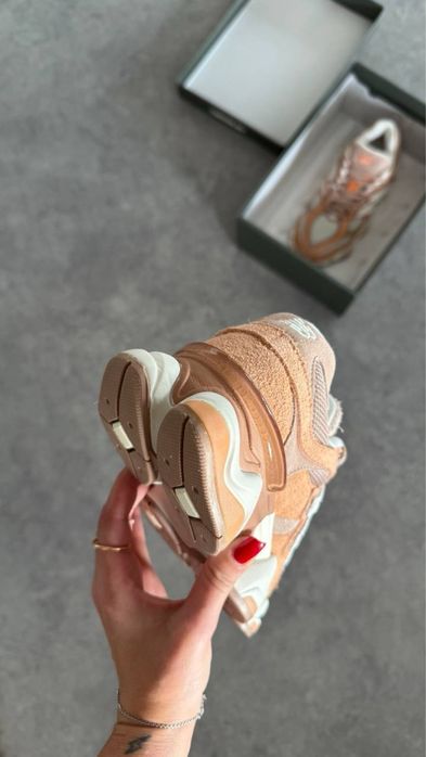 New Balance 9060 “Flat Taupe