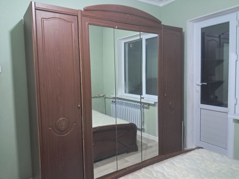Шифанер.5-ти дверный.качественн