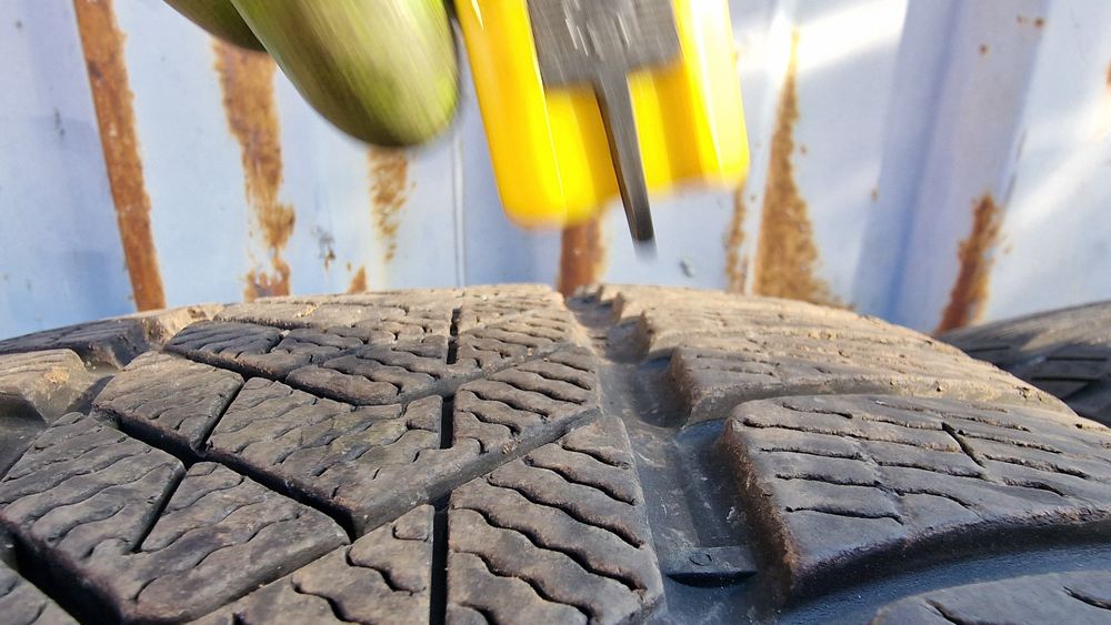 Anvelope 255/40R20 marca Pirelli, M +S,DOT 2021,6.5 mm