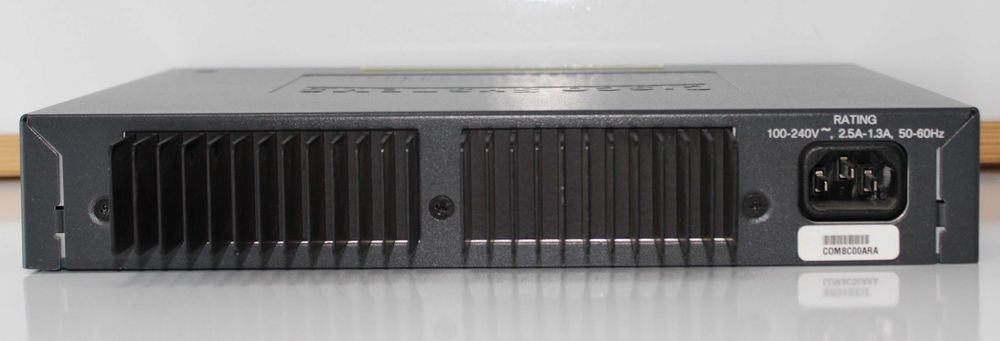 Switch CISCO Catalyst WS-C3560-8PC-S  3560 PoE