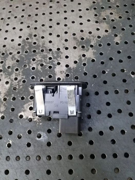 Buton geam electric dreapta spate dodge journey 10003138 04602531