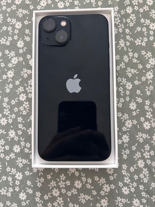 Iphone 13 midnight blue