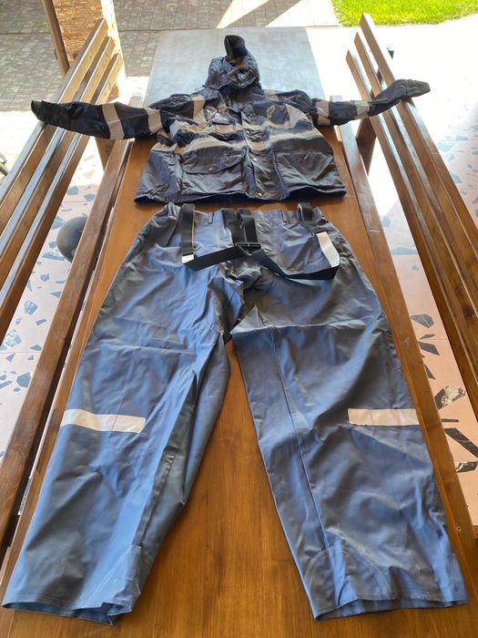 Echipament Cauciucat Pompieri