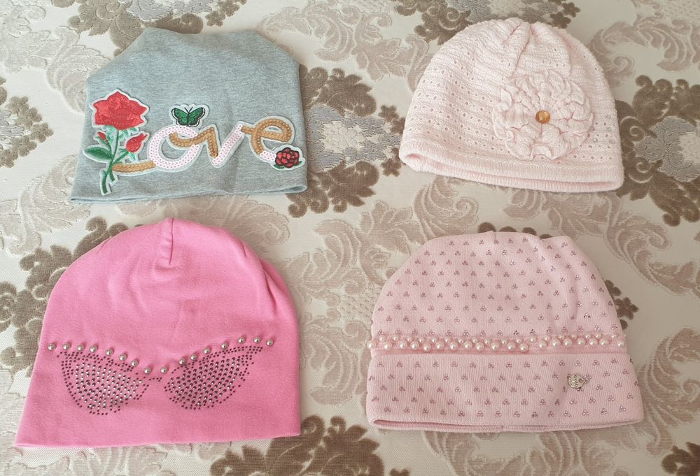 Шапочки на девочку 2-3 года