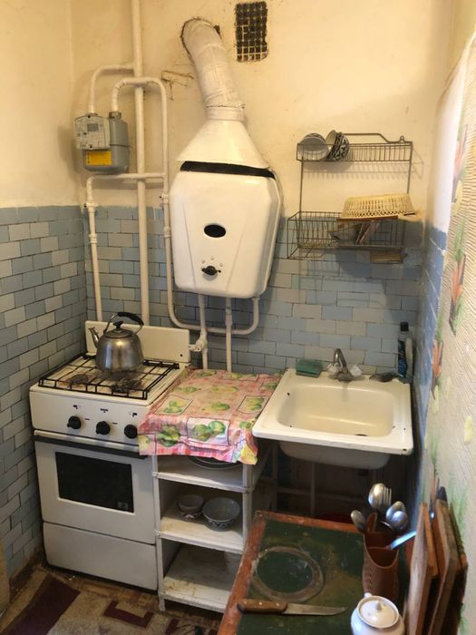 9микрарайоне 1х Прадаётся