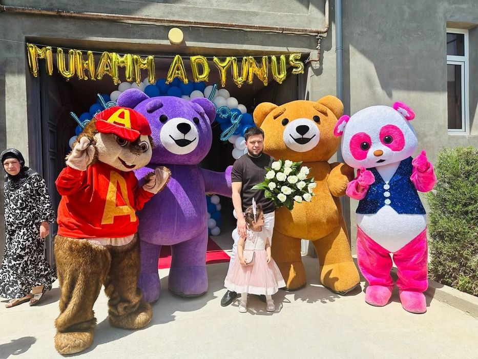 Ayiqlar Animatorlar xizmati Toshkent Teddi shou oformileniya shar