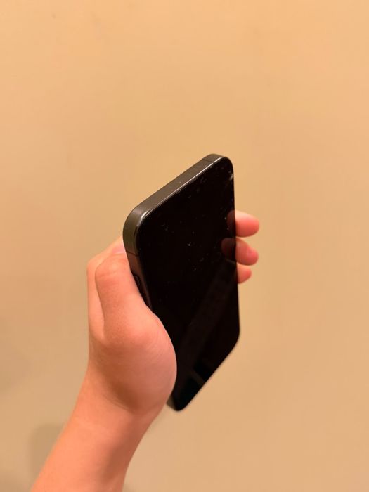 iPhone 15 Pro 512 ГБ в цвете Black Titanium