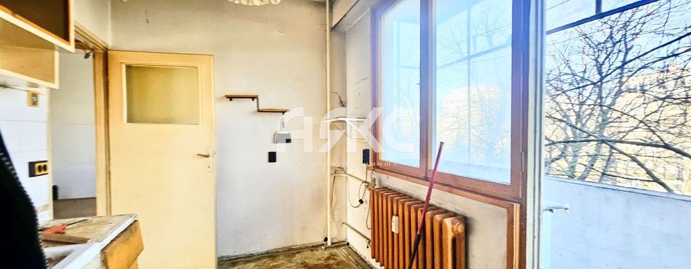 Продава се Тристаен апартамент в София, Гоце Делчев - 76 кв.м за 3093 €/кв.м - Снимка #8