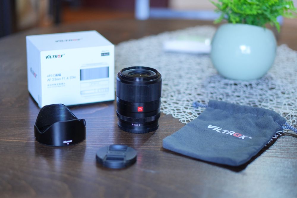 Viltrox AF 23 mm  f / 1.4 за Sony E ( APS-C )
