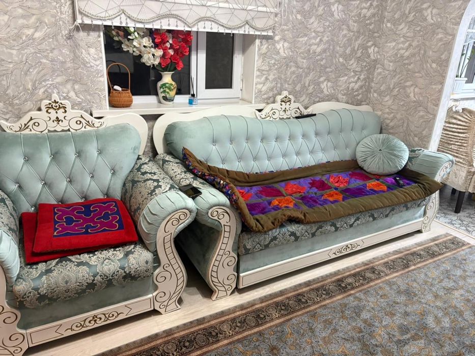 Продам диван и кресло