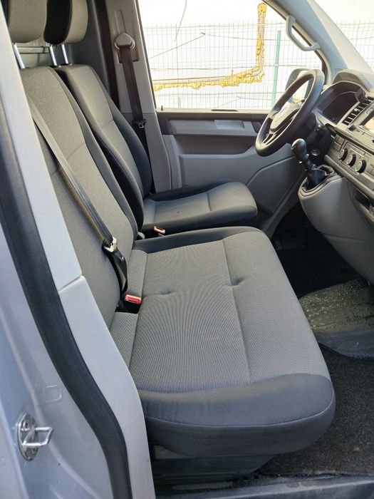 Vând wolkswagen trasporter