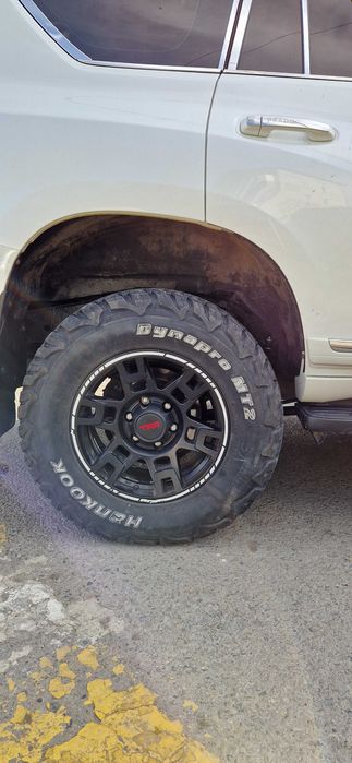 Шины М\Т  Хенкук! 265\70\17