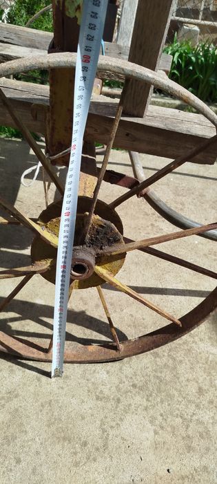 Каруца с метални колела