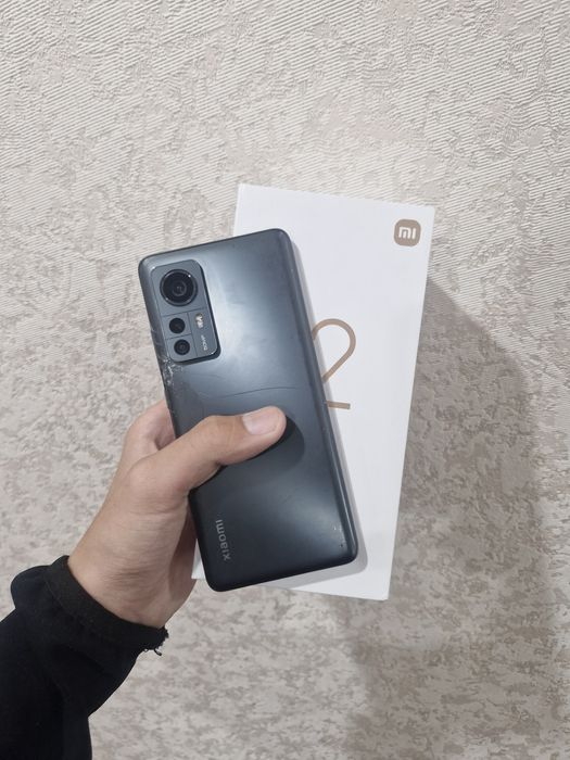 Xiaomi 12 256/8.