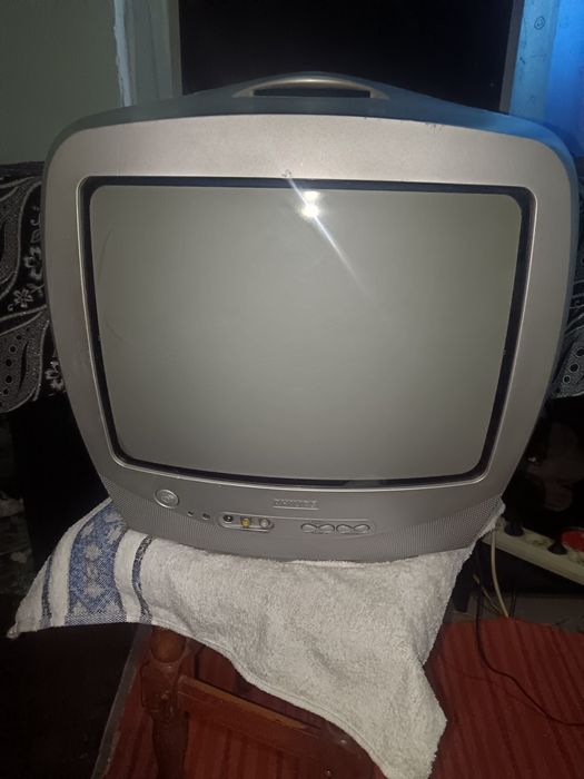 Televizoare mici cu tub