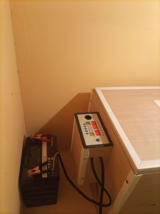 Инкубатор сотилади