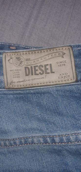 Blugi Diesel de damă