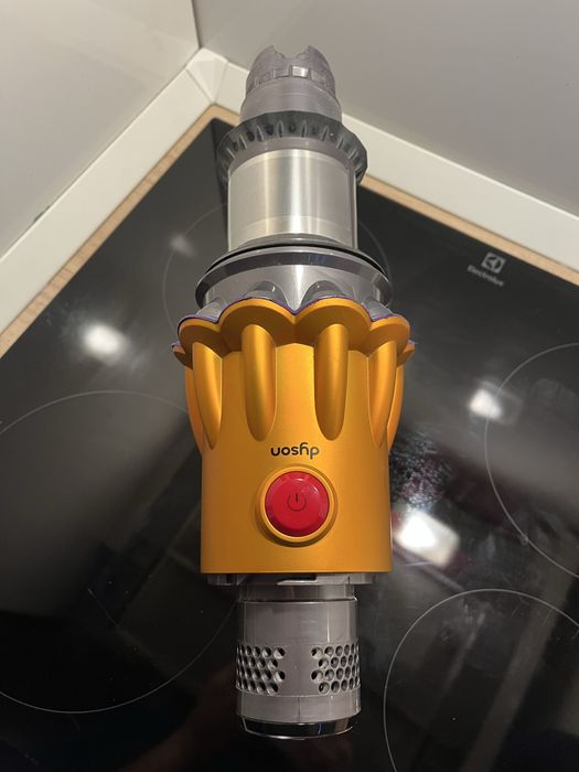 Dyson v12 detect slim body