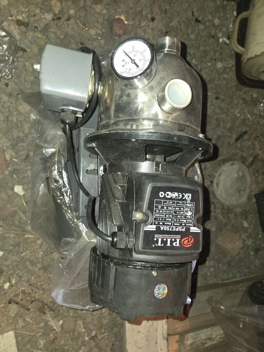 Продам генератор новый хонда