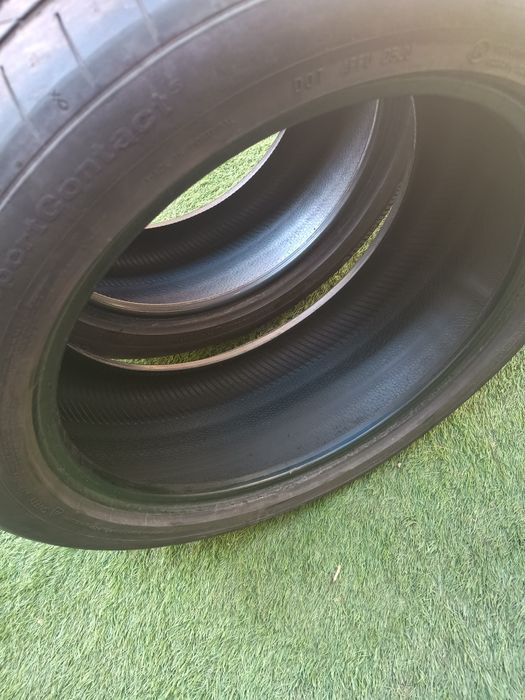 235 /45 / 18. Vara. Continental