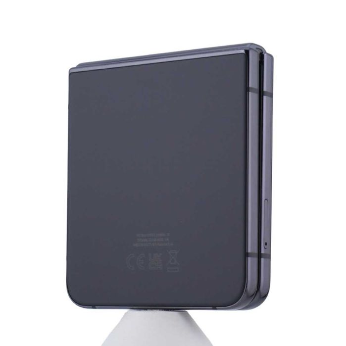 Samsung Galaxy Z Flip4 128GB Graphite | TrueGSM