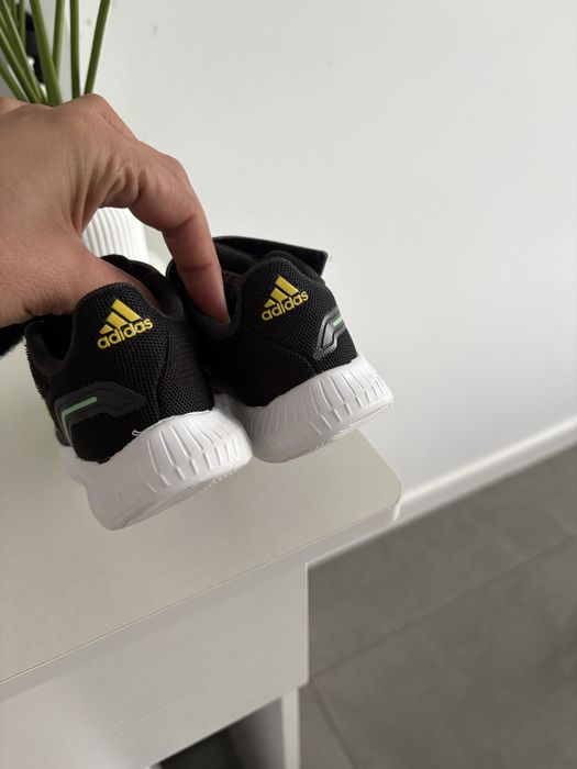 Adidasi Adidas marime 21