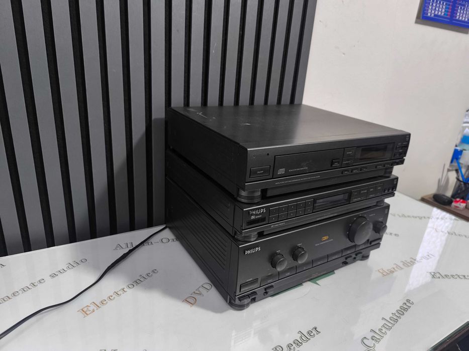 Sistem stereo Philips FA 218 amplificator tuner CD 3 unitati