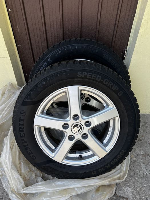 Jante aluminiu Vw Audi Skoda Seat 5x112 R15 cu cauciucuri ca noi de iarna 195/65 R15