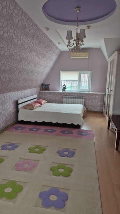 Продам дом в отличном районе