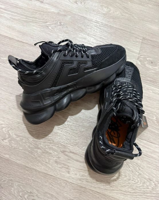 Versace Chain Reaction