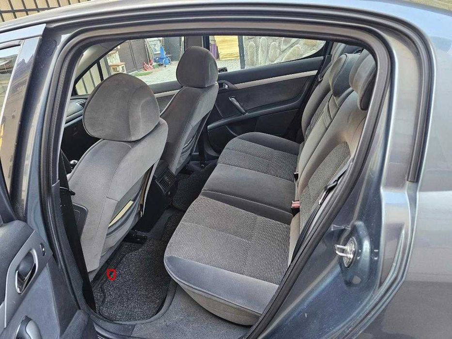 Vand autoturism Peugeot 407, unic proprietar, stare foarte buna