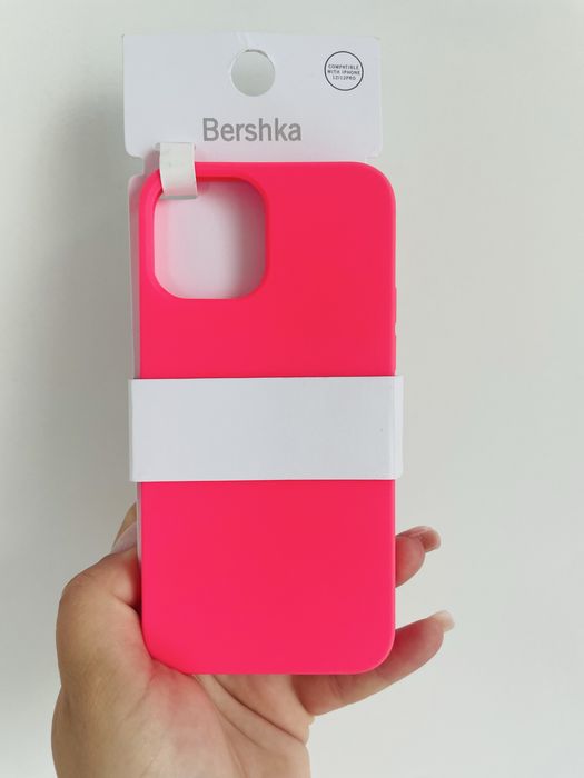 Кейсове за айфор 12 про