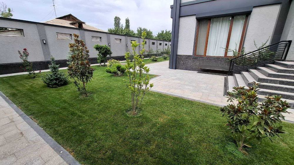 Стрижка газона стрижкаЕлок ландшафтный дизайн поливочная система gazon