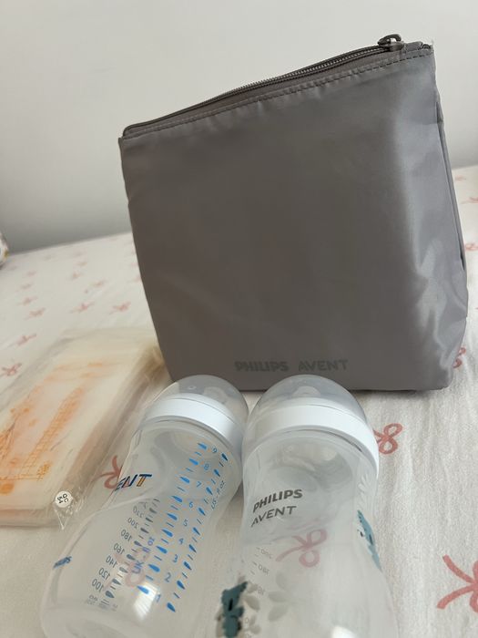 Set Philips Avent – 2 biberoane + accesorii