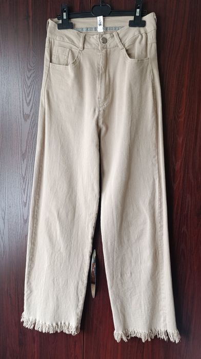 Джинсы LC Waikiki на девочку 11-13 лет