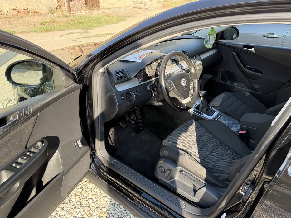 VOLKSWAGEN Passat 2010 — imagine 14