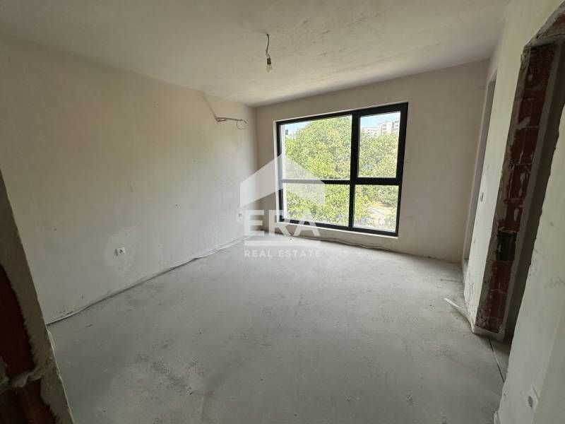 Продава се Тристаен апартамент в Варна, Чайка - 109 кв.м за 2945 €/кв.м - Снимка #4