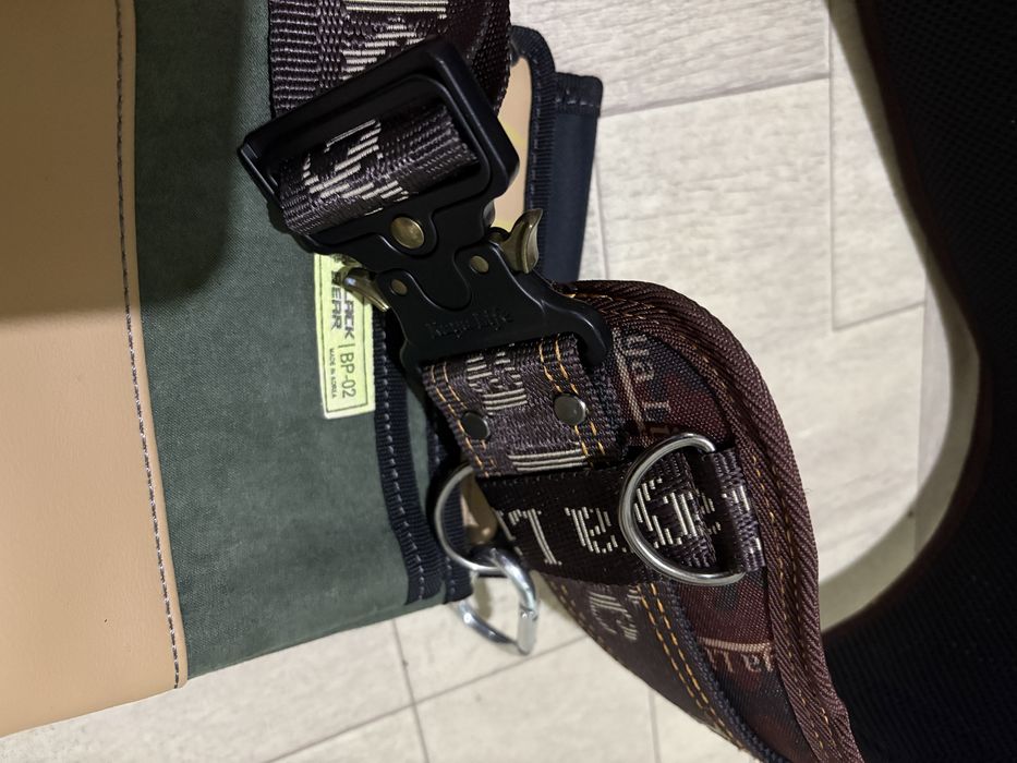 Пояс для работы на стройке