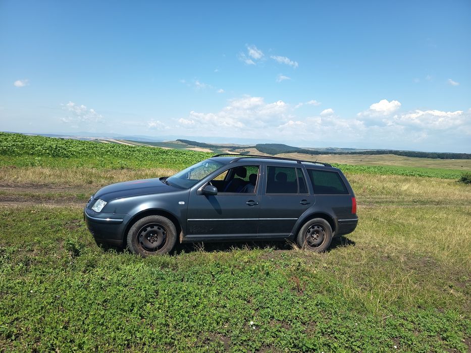 Vând vw bora an 2002