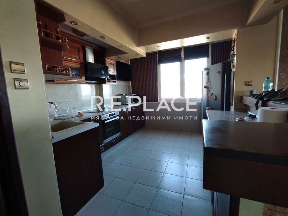 Продава се Тристаен апартамент в Варна, Бизнес хотел - 106 кв.м за 2170 €/кв.м - Снимка #4