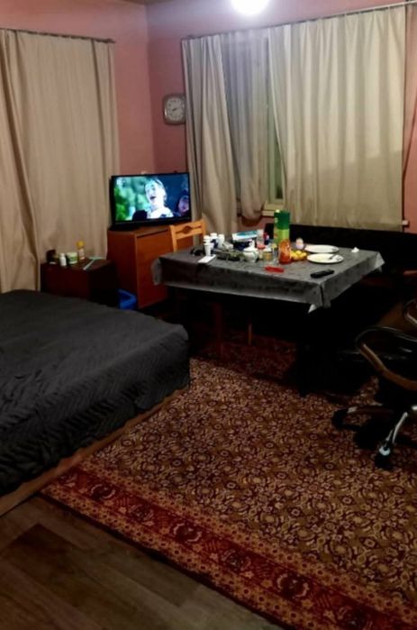 В Панагюрище,продавам първи етаж от къща с приземен 82кв.м