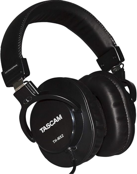Продаю студийные наушники Tascam TH-MX2.