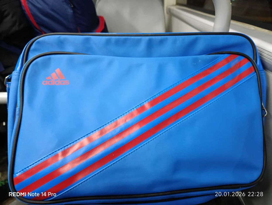 Чанта ADIDAS !!!НОВА!!!