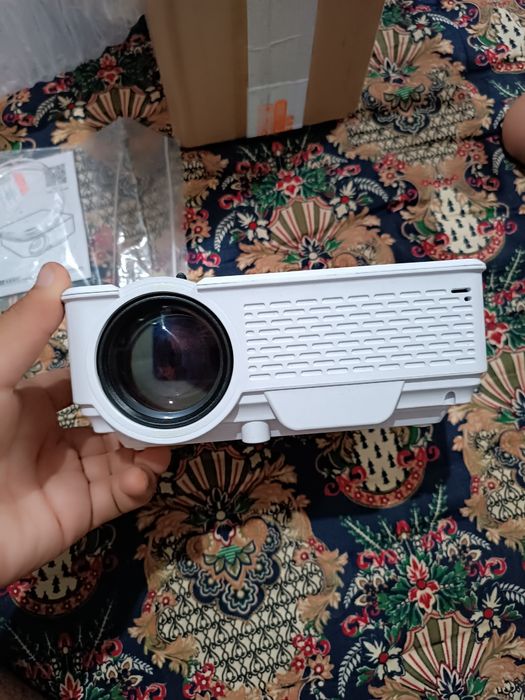 Led proektor  Wi fi Bluetooth