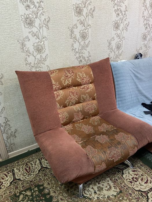 Кресло 2 штуки.