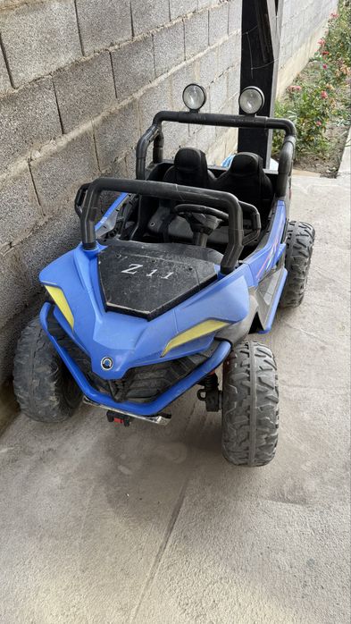 Машинка в хорошем состояние