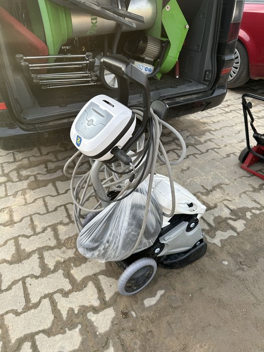 Robot  de spalat piscine