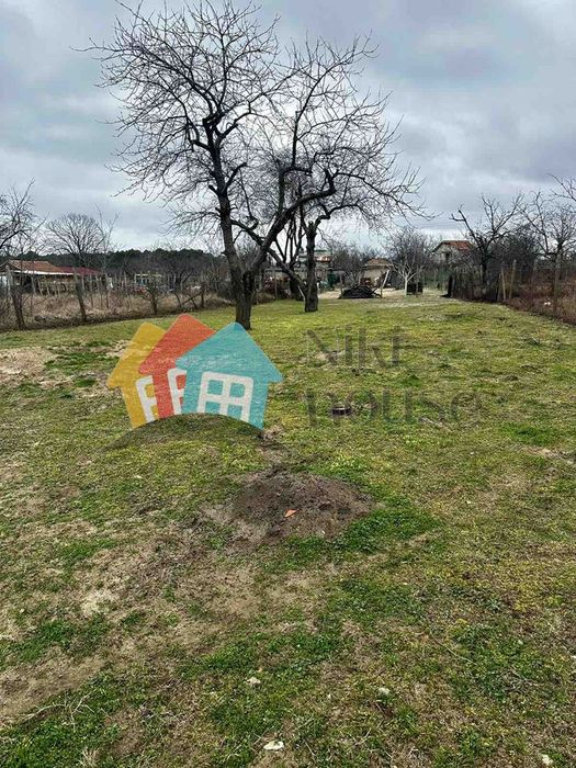 Парцел в Варна-м-т Боровец - север площ 652 цена 30000