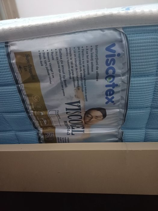 Pat cu saltea(ca nouă)
