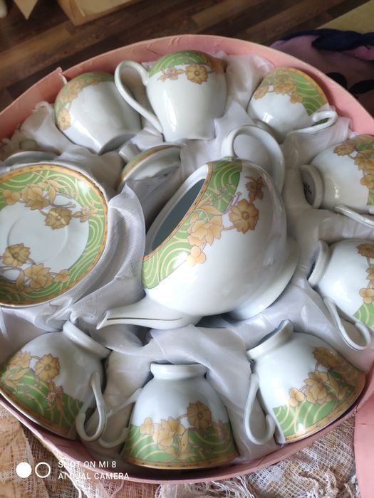 Чайный сервиз на 6 персон